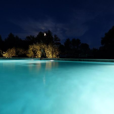 Bed and Breakfast La Bergerie Des Colles Entrecasteaux Exterior foto