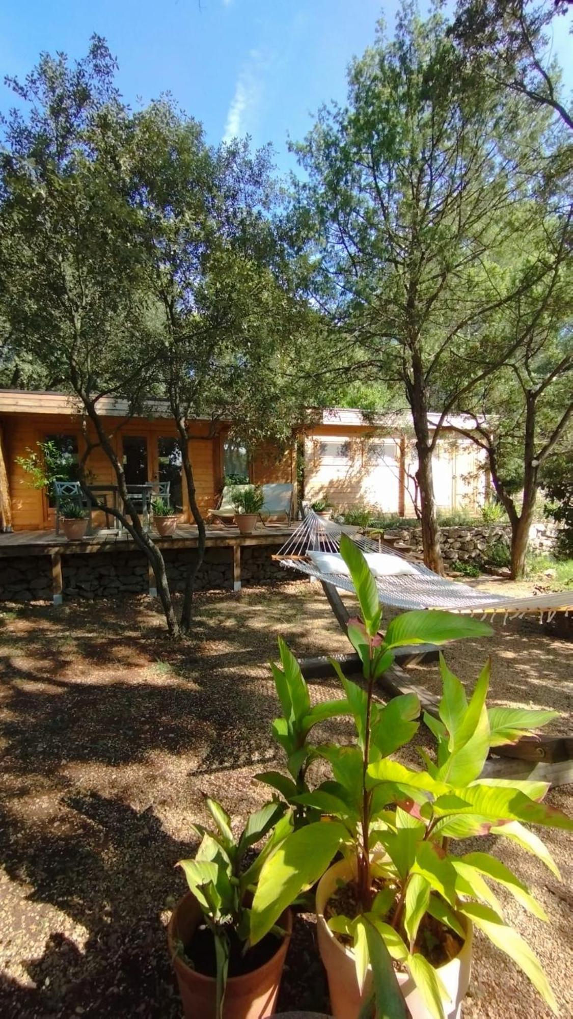 Bed and Breakfast La Bergerie Des Colles Entrecasteaux Exterior foto