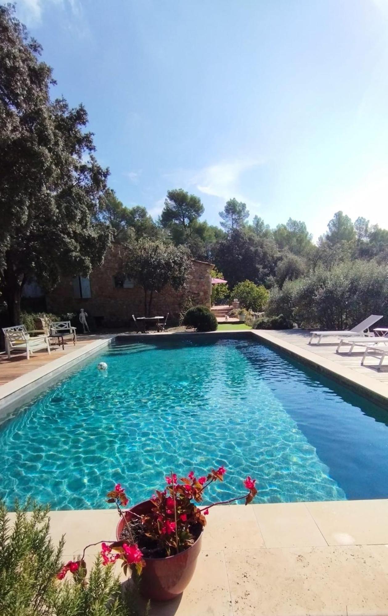 Bed and Breakfast La Bergerie Des Colles Entrecasteaux Exterior foto